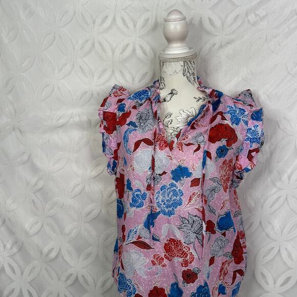 B Dakota by Steve Madden
Flutter Away Top Size L NWT - Picture 2 of 14